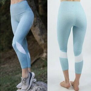 Zyia Teal Blue High Rise Cropped Capri White Insert Leggings  Medium